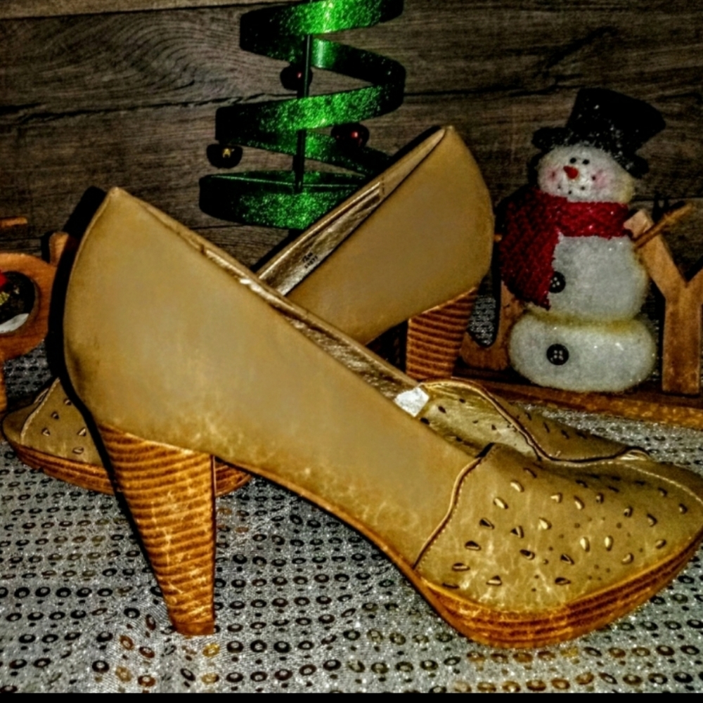 Maurices Heels Size 7.5 Open Toe Lazer Cut Out - Picture 5 of 11